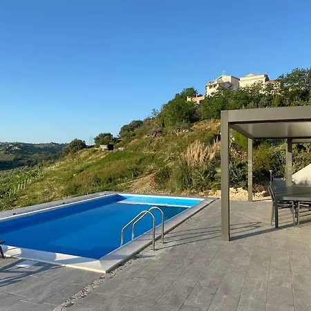 Luxueuse Avec Vue Sur